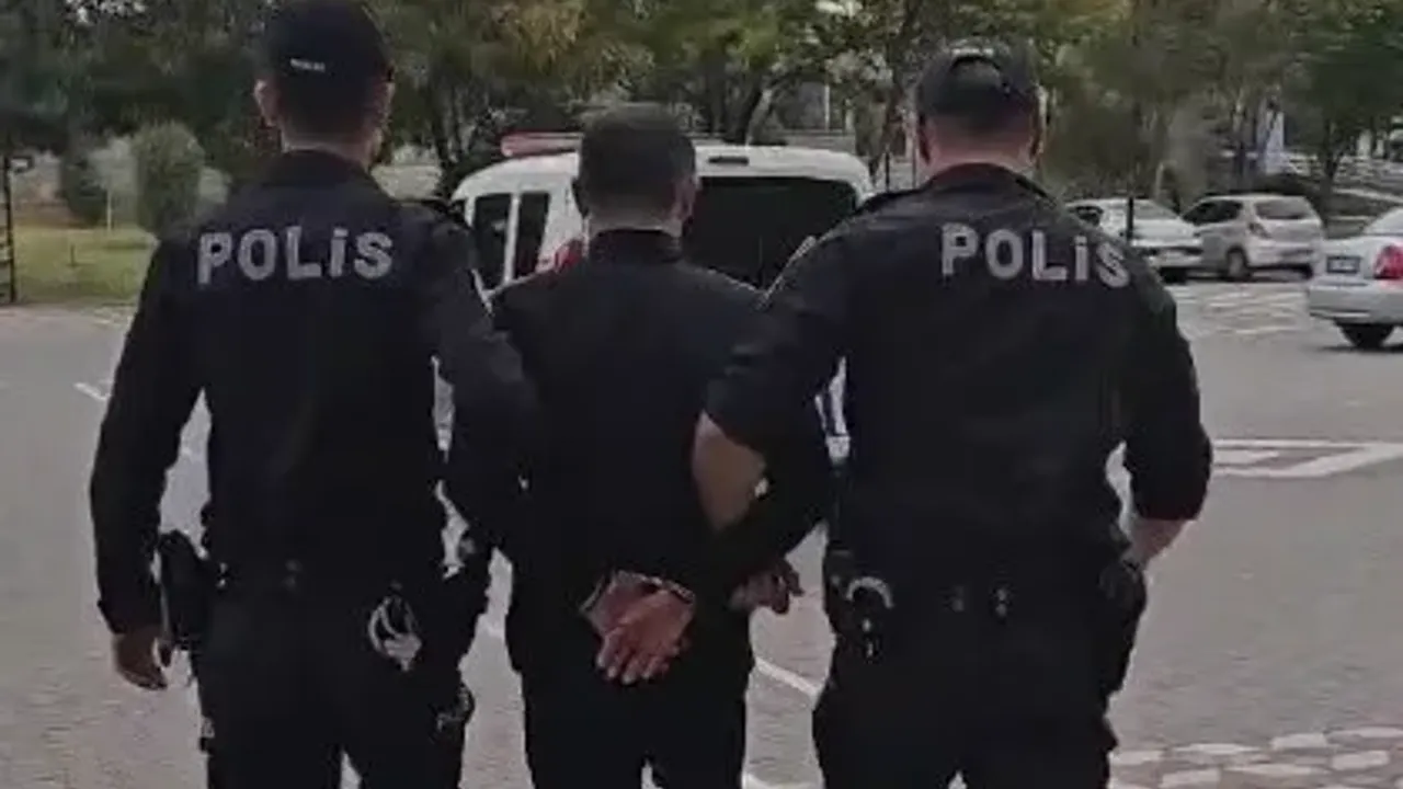 AKSARAY POLİSİ YAPTIĞI OPERASYONLARLA 19 SUÇLUYU ENSELEDİ