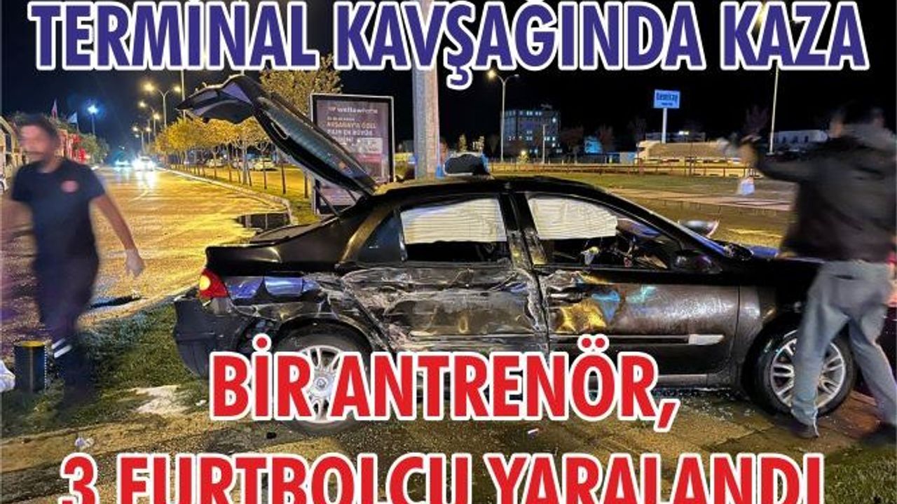 Aksaray’da korkunç kaza! Otomobil ile yolcu otobüsü çarpıştı 4 Yaralı!