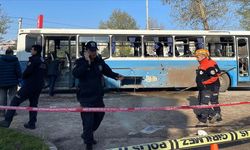 Bursa'da infaz koruma memurlarını taşıyan servisin geçişi sırasında patlama