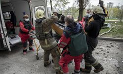 Ukrayna: Rusya'nın saldırılarında 215 çocuk öldü