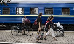 Rusya'nın ilhak ettiği Ukrayna'nın Herson kentindeki siviller tahliye ediliyor