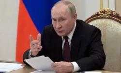 Putin sabıkalıları cepheye sürüyor