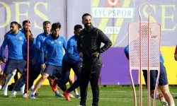 Eyüpspor Teknik Direktörü Arda Turan ilk antrenmanına çıktı