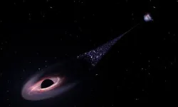Çok hızlı hareket eden süper kütleli kara delik keşfedildi