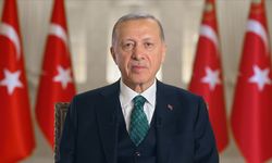 Cumhurbaşkanı Erdoğan: Asrın felaketinin yaralarını devlet-millet el ele vererek asrın dayanışmasıyla sarıyoruz