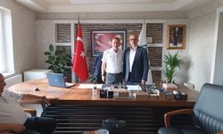 Türkiye Kulisi Haber Merkezi Aksaray Baş Temsilcisi Hilmi Alper'den Başkan Bayraktara Ziyaret