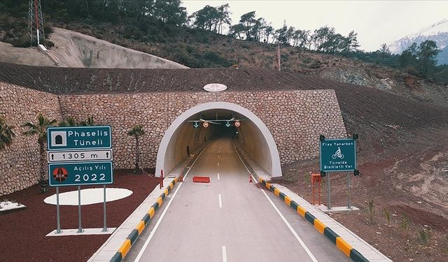 Antalya'nın ulaşımını rahatlatacak Phaselis Tüneli bugün açılacak