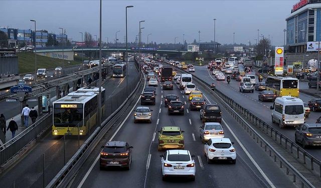 İstanbul'da ulaşım ücretlerine yüzde 40 zam yapıldı