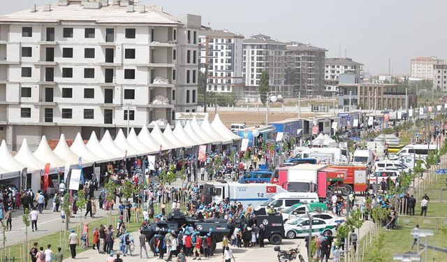 BİLİM FESTİVALİNDE SAVUNMA SANAYİSİNE AİT ÜRÜNLER İLGİ ODAĞI OLDU