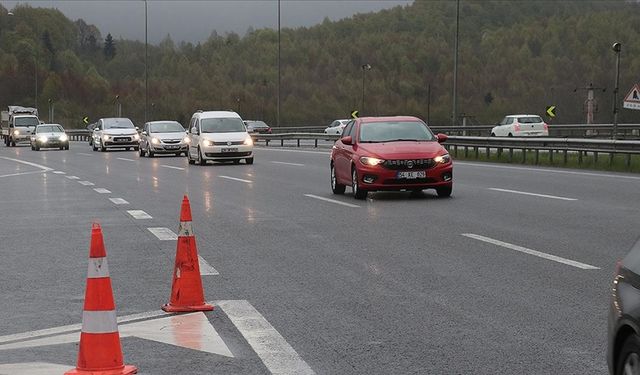 Otoyol hız sınırları yükseltildi