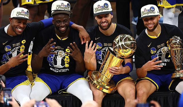 NBA'de 2021-2022 sezonunun şampiyonu Golden State Warriors