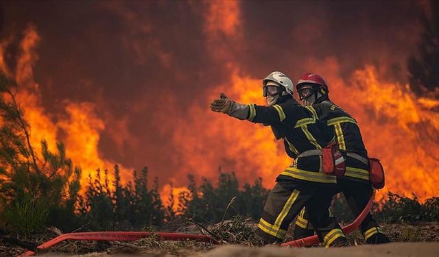 Fransa'da binlerce hektarlık yeşil alanın yandığı Gironde'de yeni bir yangın başladı