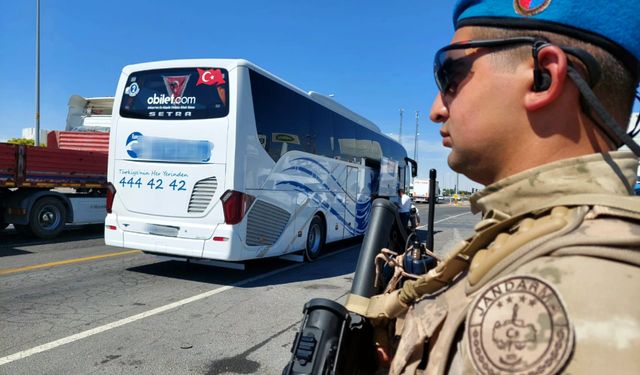 Aksaray İl Jandarma Komutanlığı yol kontrolü