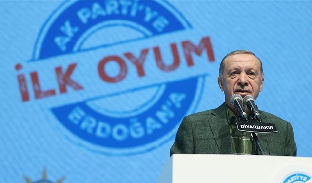 Cumhurbaşkanı Erdoğan: Türkiye yüzyılını sizlerle beraber zirveye taşıyacağız