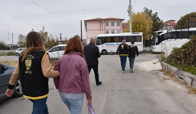 Türkiye geneli eş zamanlı aranan şahıslara yönelik operasyon