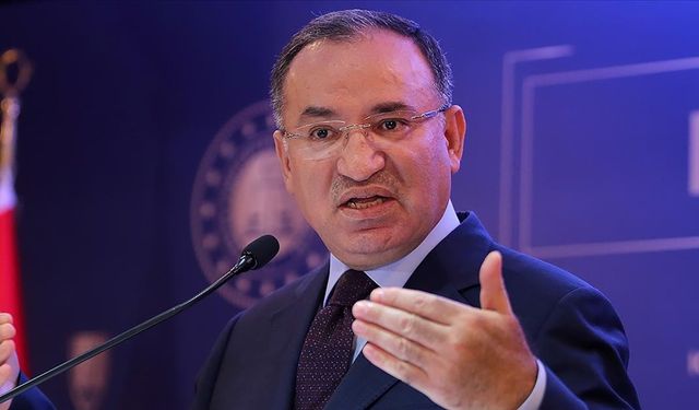 Adalet Bakanı Bozdağ: Sayın Cumhurbaşkanımızın adaylığı Anayasal hakkıdır, önünde hiçbir engel yoktur