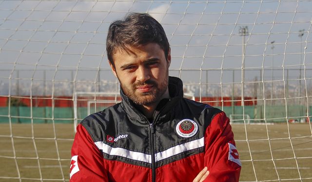 Trafik kazasında hayatını kaybeden Konyasporlu futbolcu Ahmet Çalık unutulmuyor