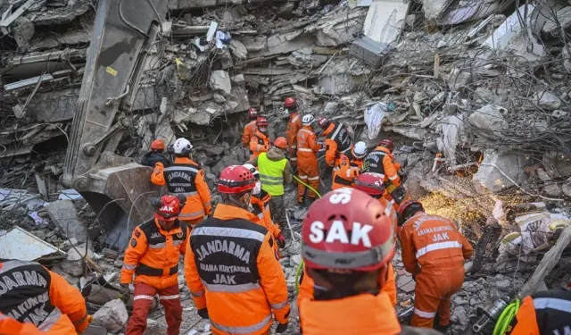 Kahramanmaraş merkezli depremlerde can kaybı 39 bini aştı