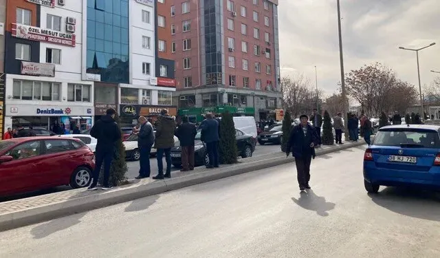 Kayseri'de 4,7 ve 4,4 büyüklüğünde deprem