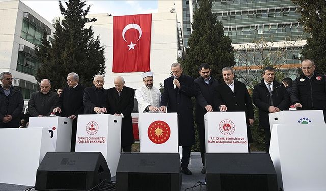 Depremden etkilenen 11 ilde yapılacak ilk konutların temeli atıldı