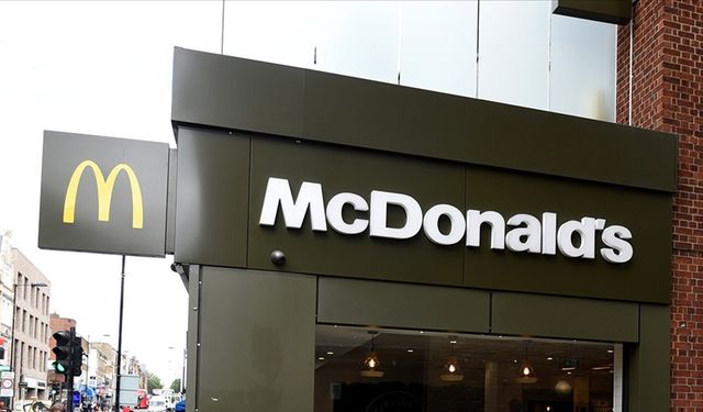 McDonald's'ın ABD ofislerini geçici olarak kapattığı, işten çıkarmalara hazırlandığı belirtildi