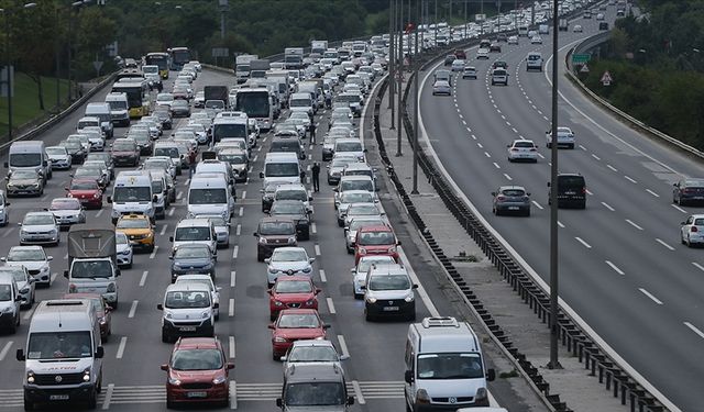 Trafiğe martta 191 bin 729 aracın kaydı yapıldı