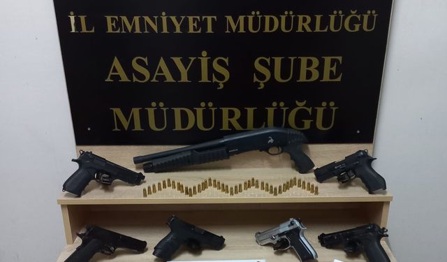 Aksaray Emniyetinden Operasyon: 20 Şahıs Tutuklandı.