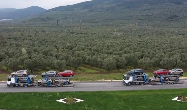 Togg yüklü TIR'lar yolda