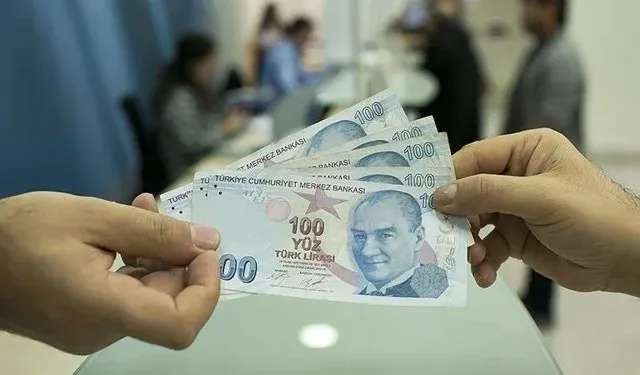 7 bin 500 lira üzerindeki emekli maaşlarına kademeli zam