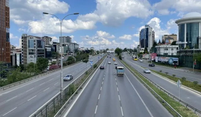 İstanbul'da yollar boş kaldı