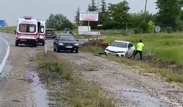 Aksaray Nevşehir yolunda kaza 3 yaralı.