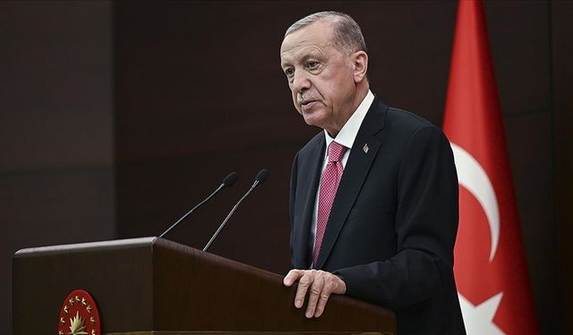 Cumhurbaşkanı Erdoğan'dan LGS tercihi yapacak depremzede öğrencilere ek kontenjan müjdesi