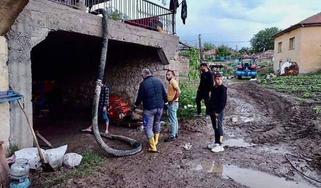 Selime kasabasında sel felakete yol açtı