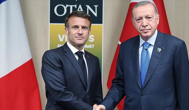 Cumhurbaşkanı Erdoğan, Fransa Cumhurbaşkanı Macron ile bir araya geldi