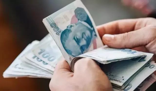 Çalışan emekliye de 5 bin lira ikramiye