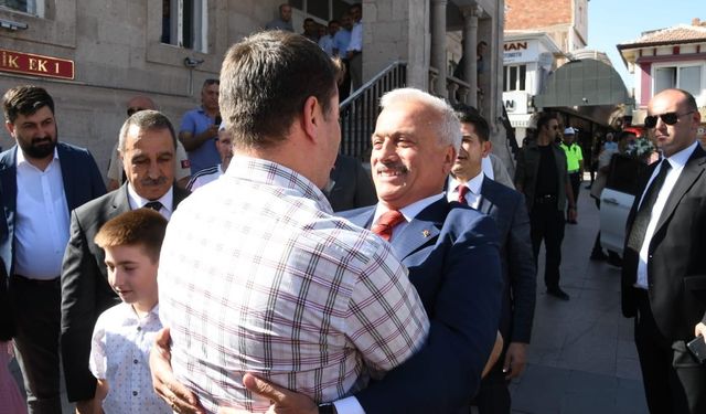 Aksaray’da yeni dönem başladı; Vali Kumbuzoğlu’na sıcak karşılama