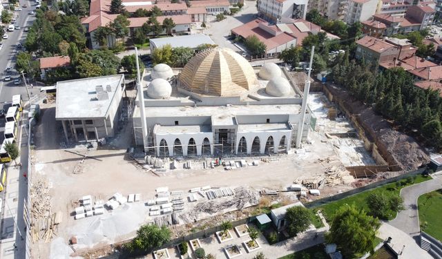 Selçuklu cami ve külliyesinde çalışmalar devam ediyor.