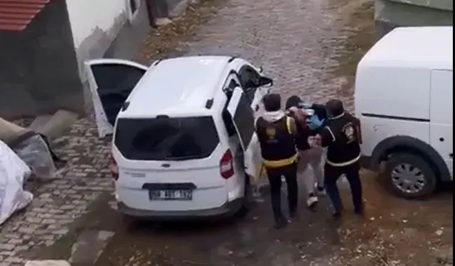 Aksaray'da Polisi Silahla Yaralama Suçundan aranan Şahıssı Yakaladı