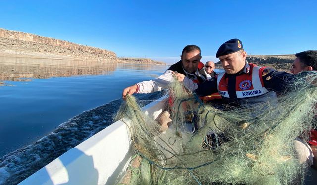 Baraj ve göletlerde kaçak ve yasak yöntemler ile avlanmanın engellemesi