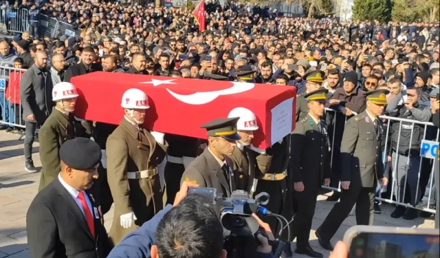 Aksaray şehidini gözyaşları arasında ebediye uğurladı