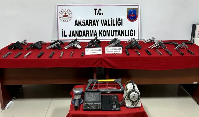 Aksaray’da Uyuşturucu madde ve Kaçak Silah İmalatı ve Ticareti Yapan 1 Kişi Yakalandı