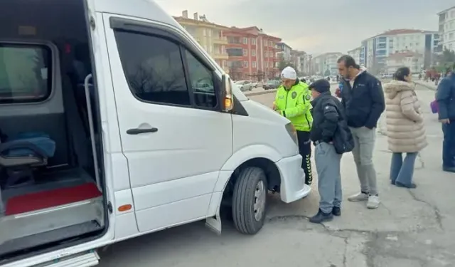 Aksaray Polisi Okul Servislerinin denetimini sıklaştırdı